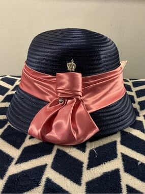 Navy Women's Cloche Hat with Pink Satin Band and Decorative Pin